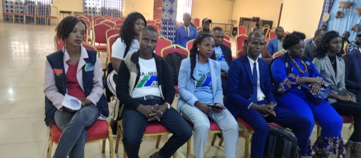 AJEA e governo provincial de Uíge analisam políticas de apoio ao jovem empreendedor